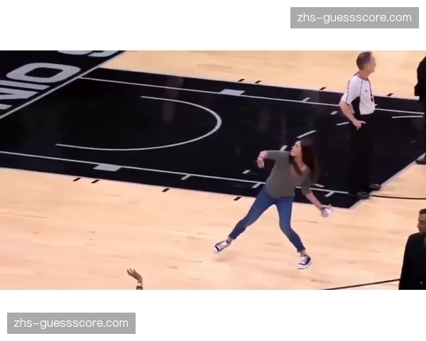 WNBA状元热门凯特琳·克拉克宣布将参加今年选秀