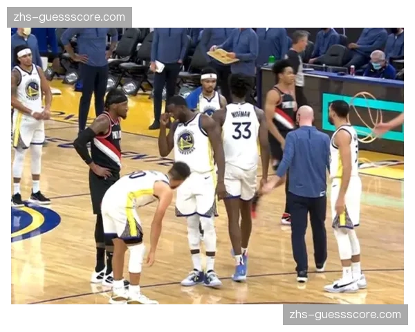 科林斯脚踝手术完成，法兰克福后防线再遭打击